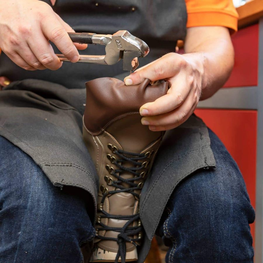 Bau eines orthopädischen Schuhes nach Maß